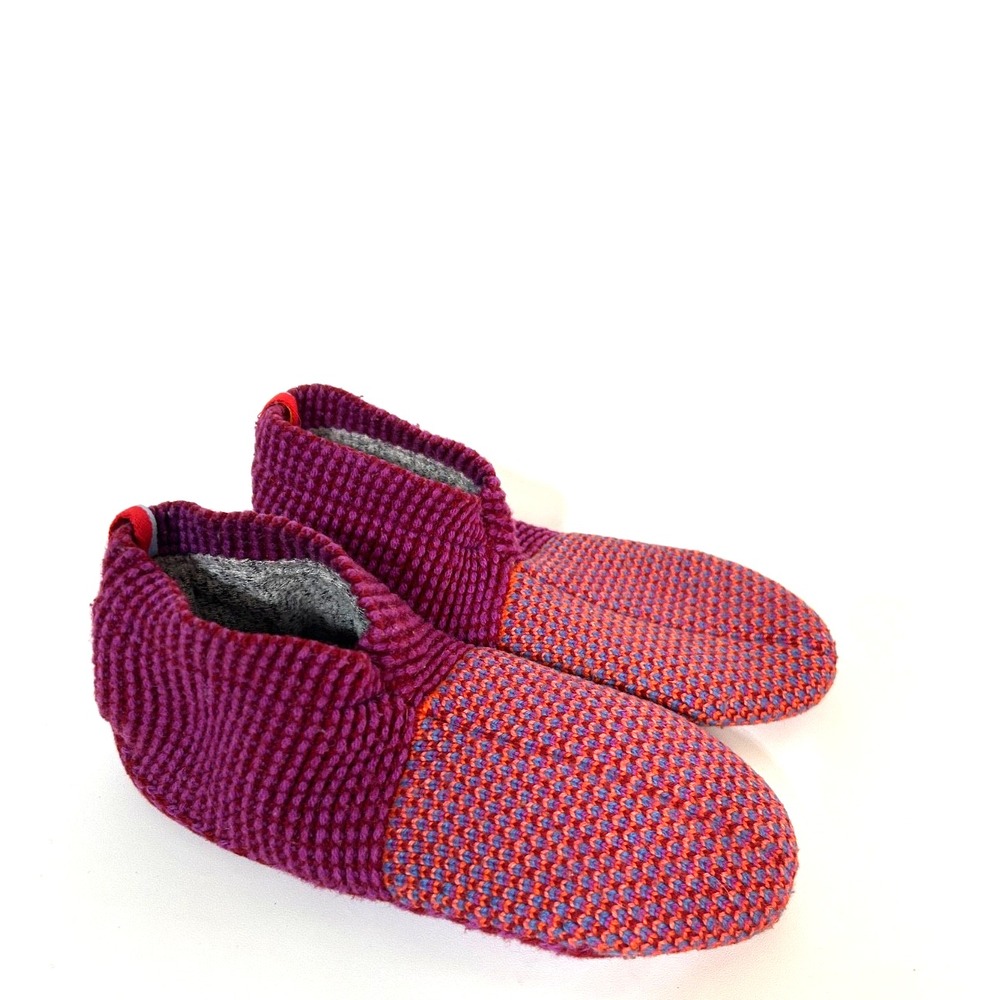 Bombas Lined Gripper Slipper House Shoes Size Small Women's 7-8.5 Pink j
